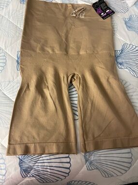 Youmita Nude/Tan Shaping Shorts sz.2x-3x